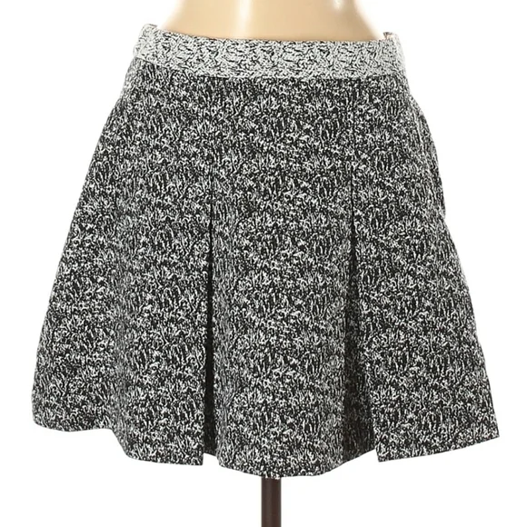 Banana Skirt - Picture 1 of 5